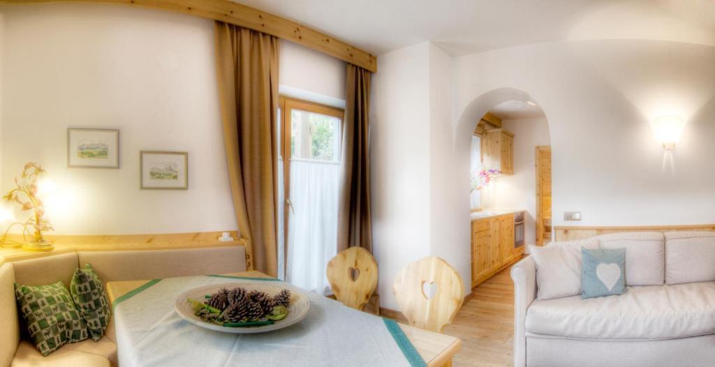 Family And Wellness Residence Ciasa Antersies San Cassiano  Pokoj fotografie