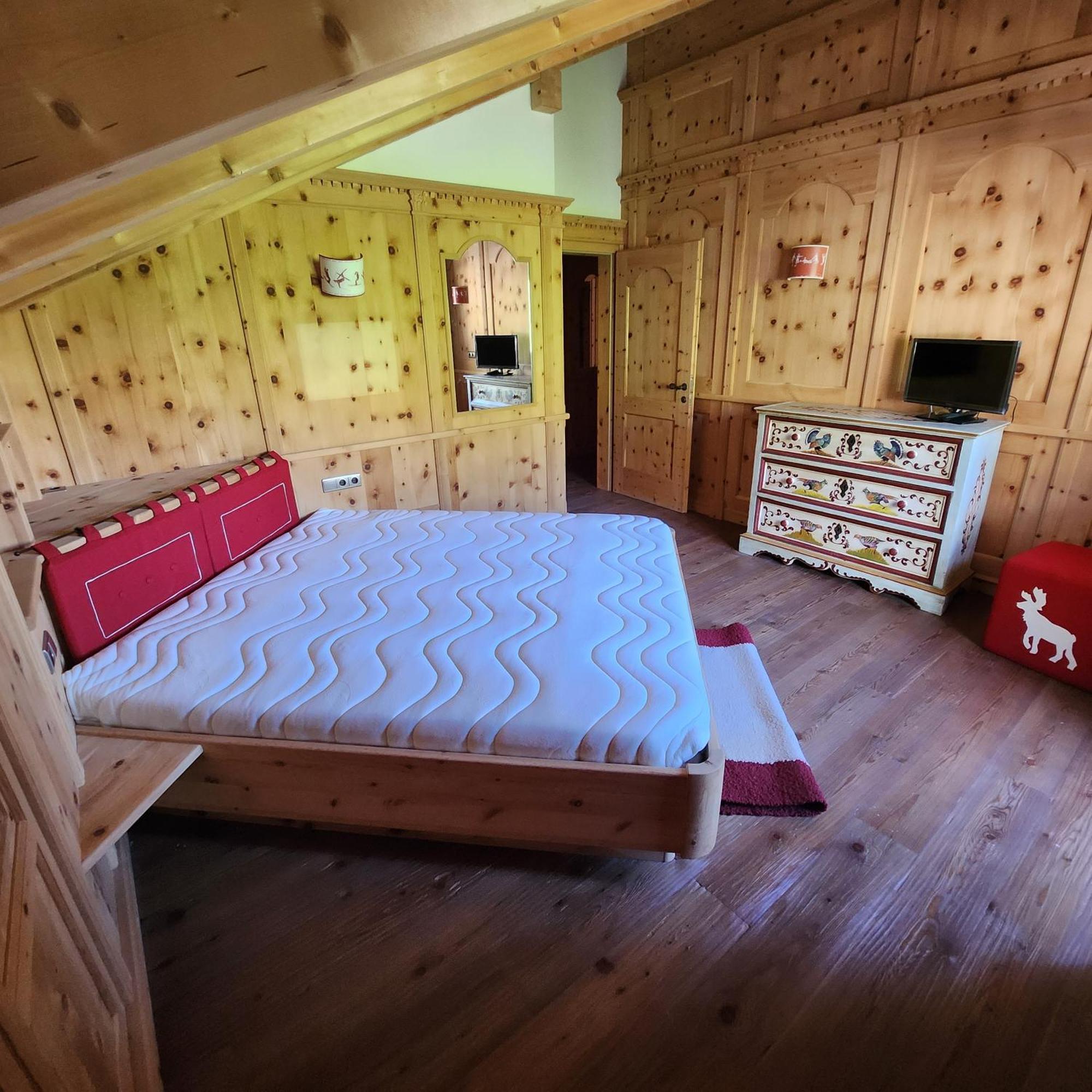 Family And Wellness Residence Ciasa Antersies San Cassiano  Exteriér fotografie